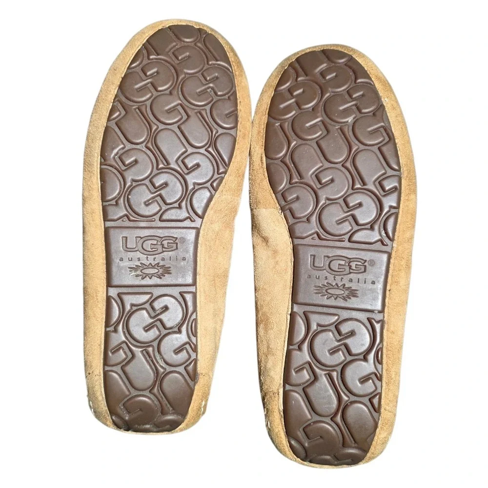 UGG Ascot Slippers Mens‎ 9 Tan Suede Leather Sheepskin Lined Moccasin Shoes